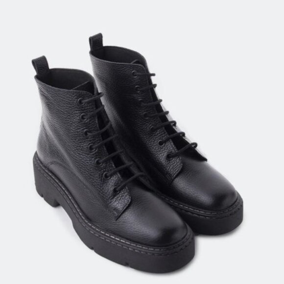 L'intervalle Springfield Boots - Picture 1 of 5